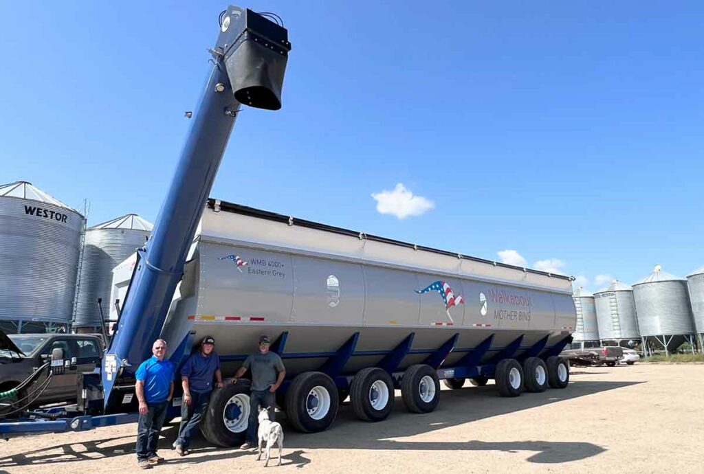 Walkabout Mother Bins recently sold it's first mobile field bin into Canada through Novlan Bros.