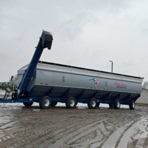A 4000 bushel capacity Walkabout Mother Bin in wet conditions.